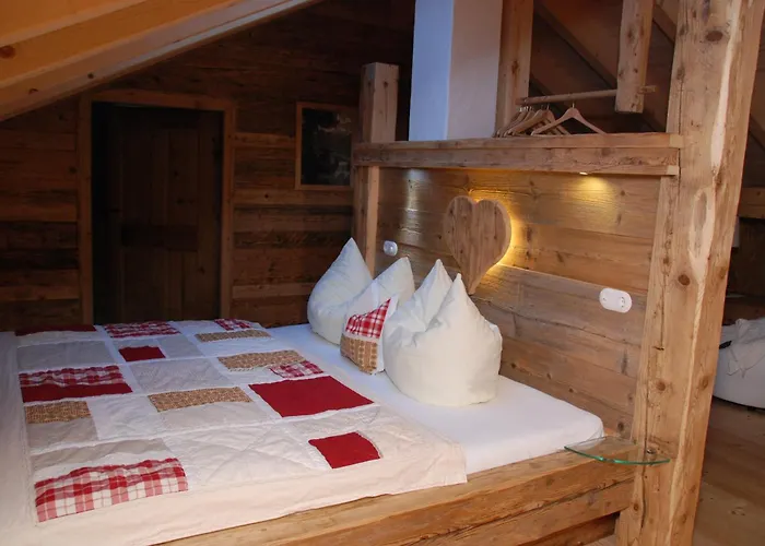 Almhuetten Moll Am האלדנזה