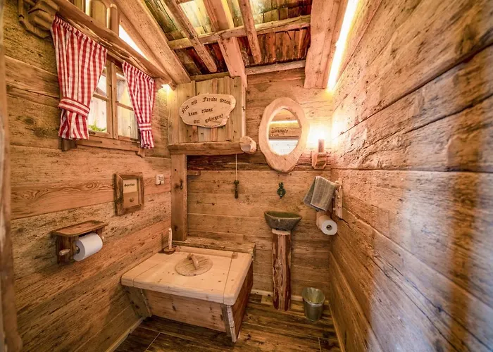 Almhuetten Moll Am האלדנזה