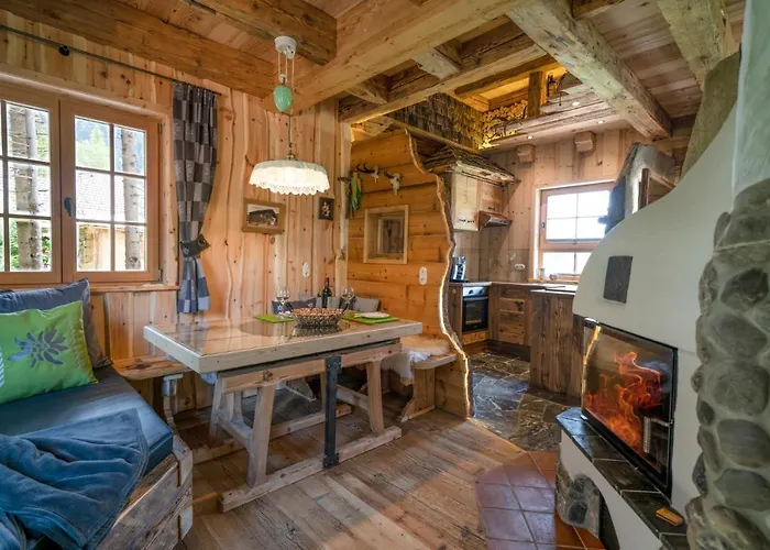 Almhuetten Moll Am האלדנזה