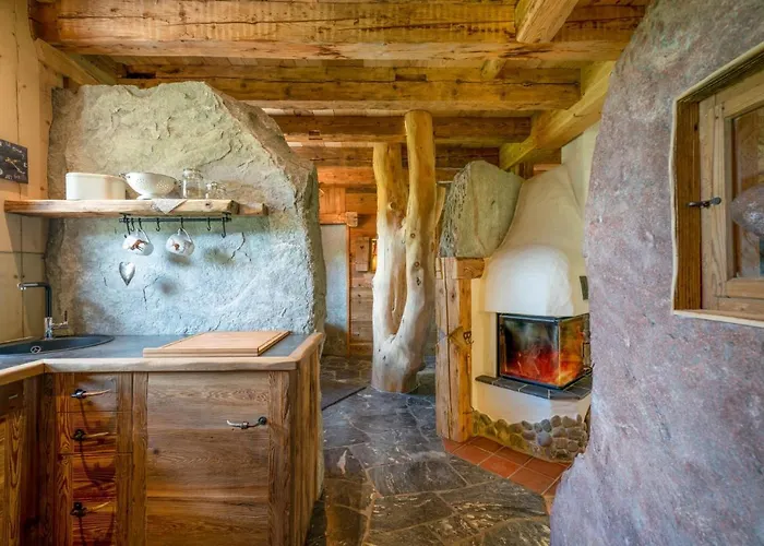 Almhuetten Moll Am האלדנזה